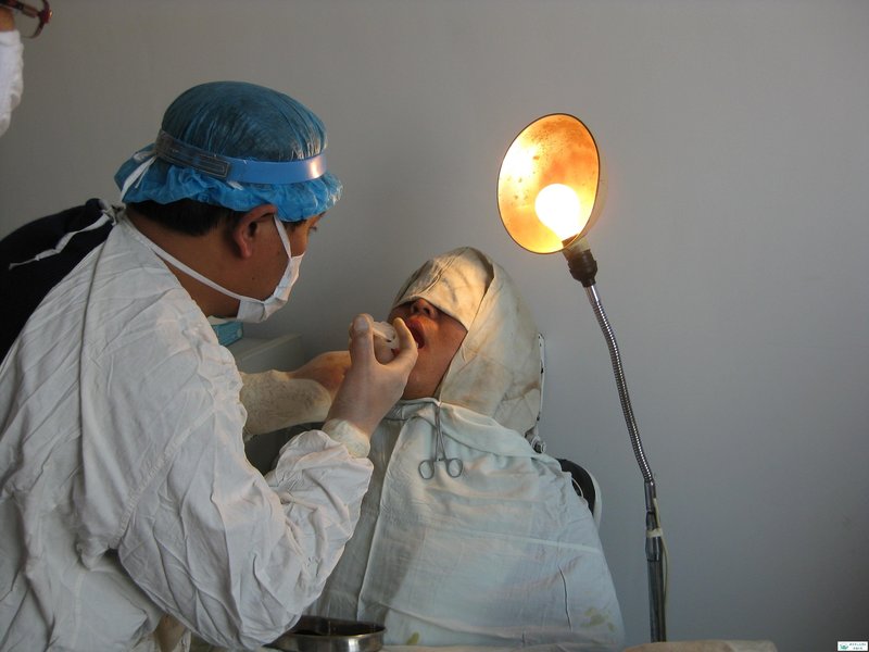 鼻镜,咽喉镜)成像系统,鼻用吸切器,显微手术器械,微波治疗仪,电
